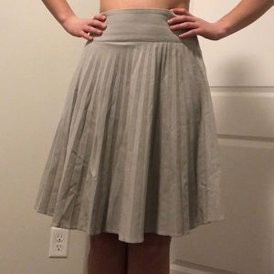 Grey skirt
